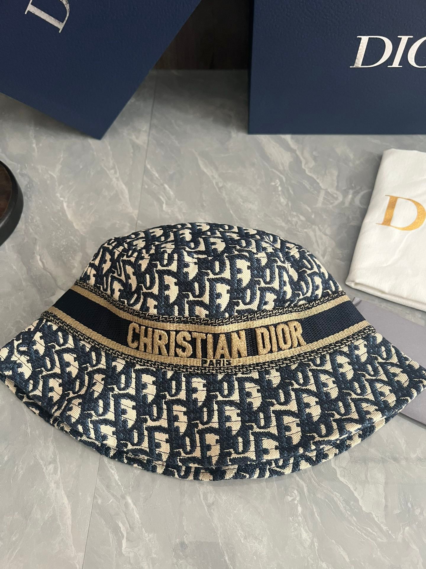 CD Hat