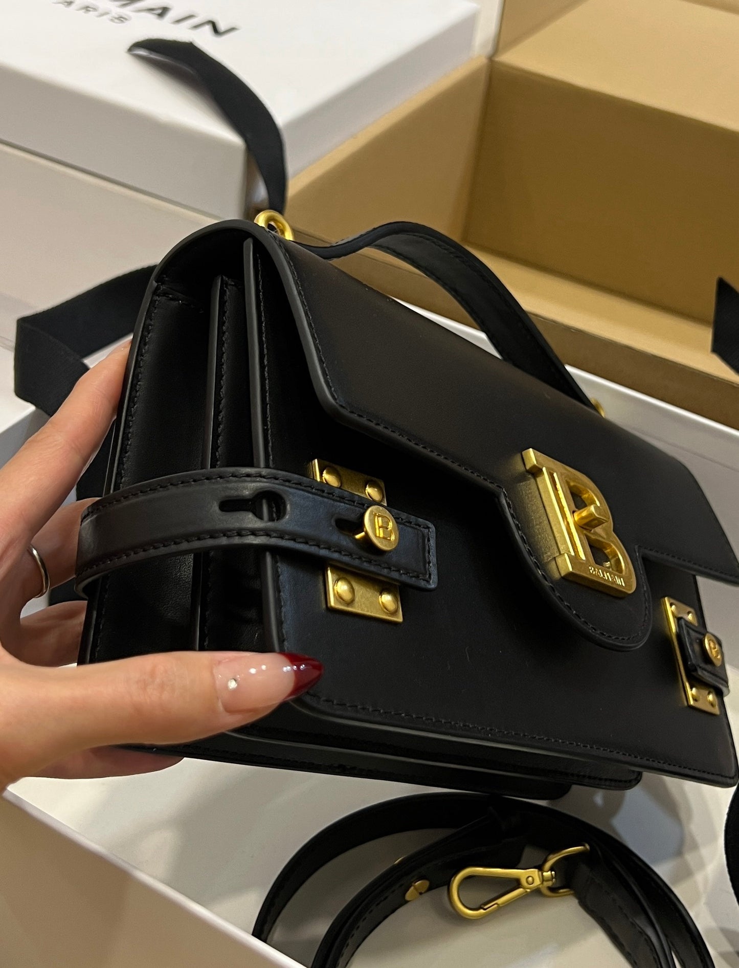 BLMN Black Handbag 23*14*8 cm