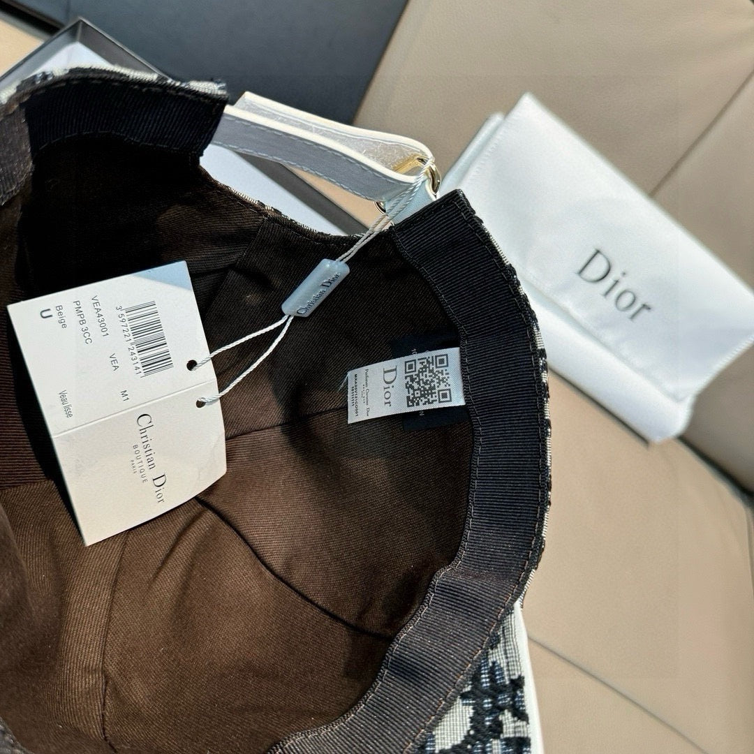CD Hat