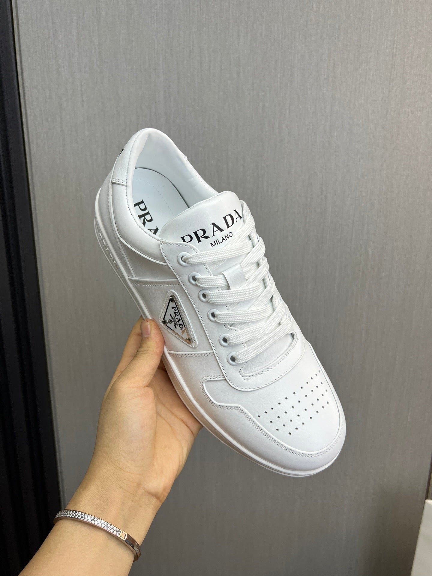 PRD White Shoe