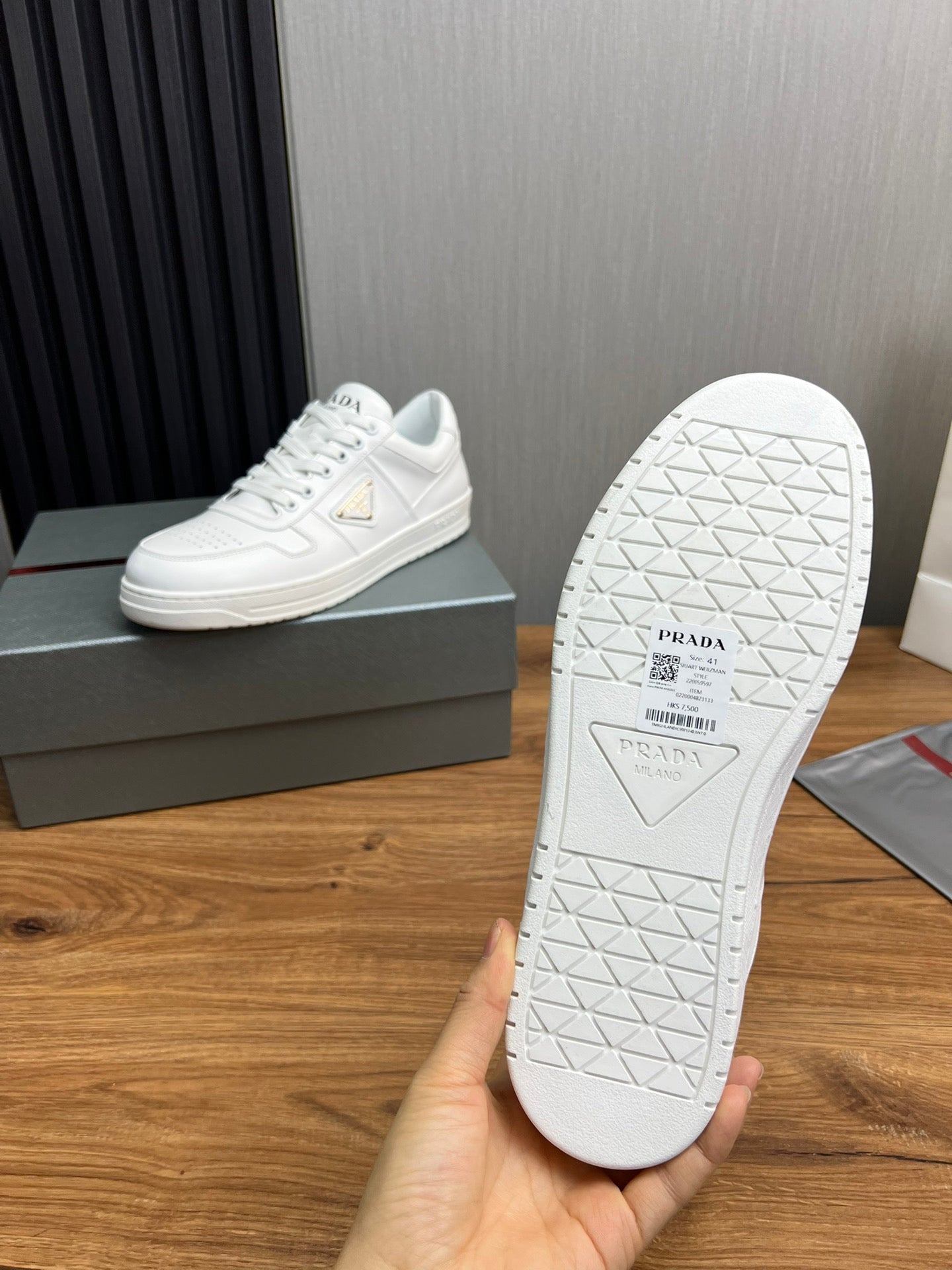PRD White Shoe