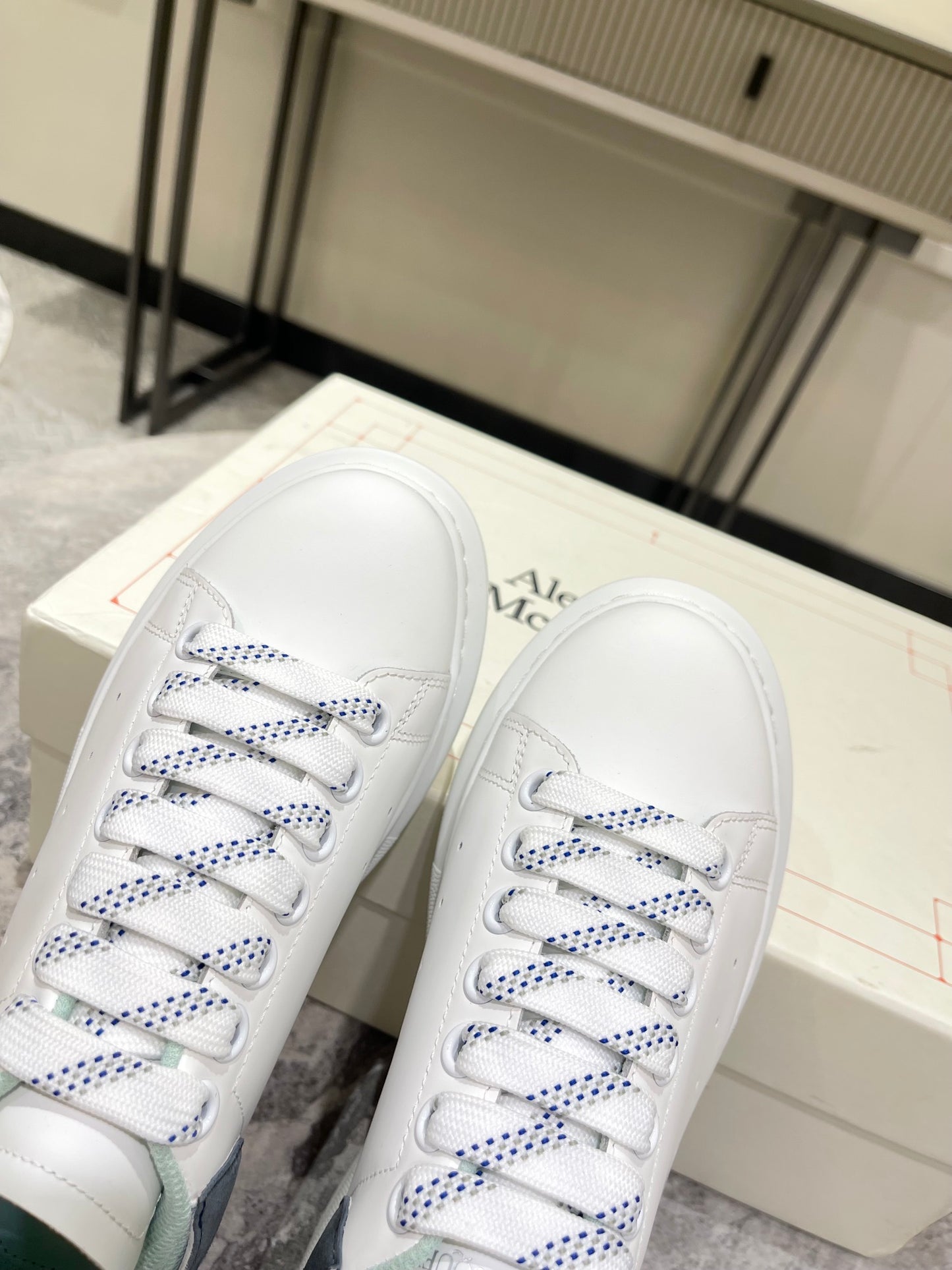 AMQ White Grey Pelle Shoe