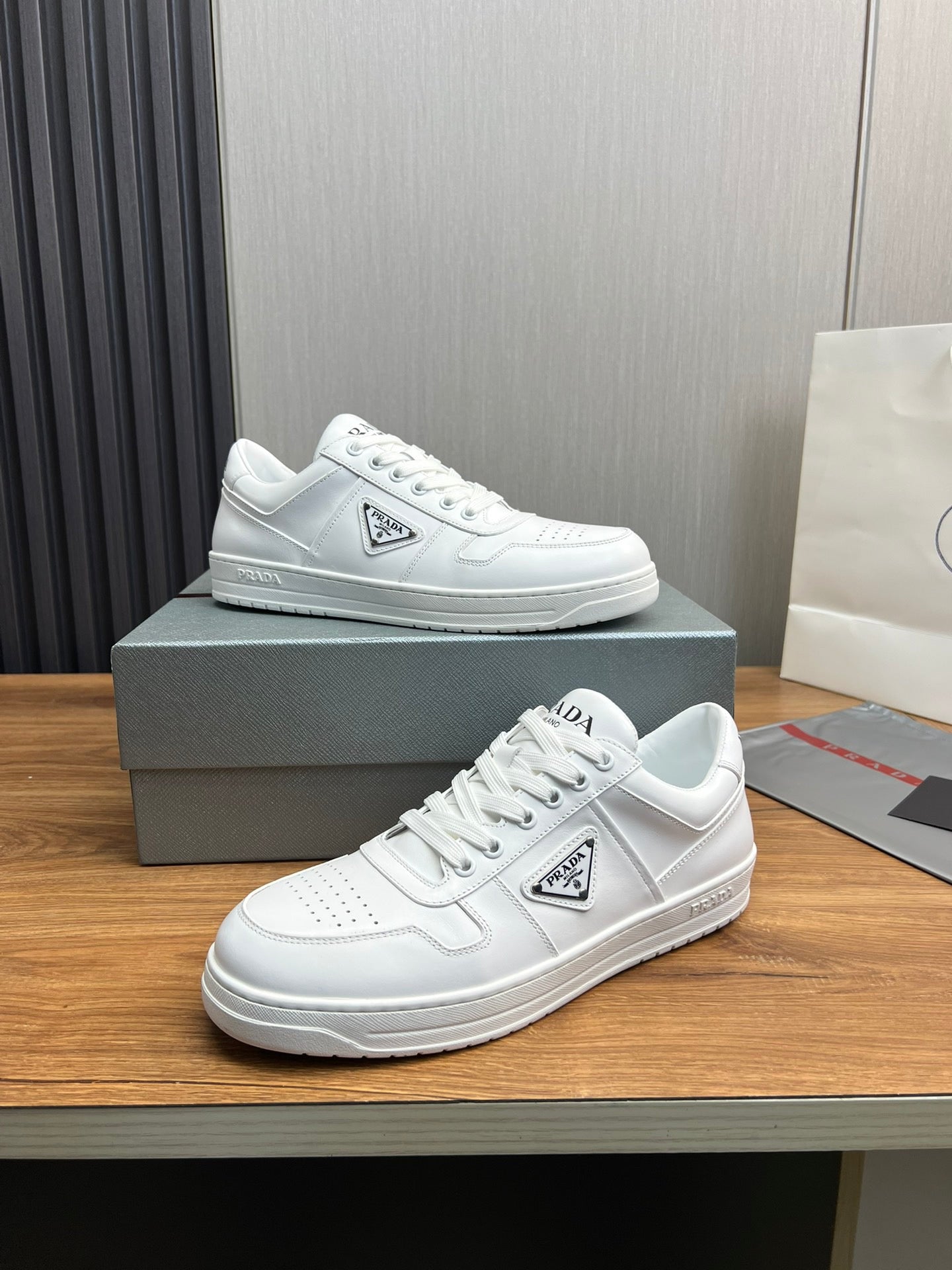 PRD White Shoe