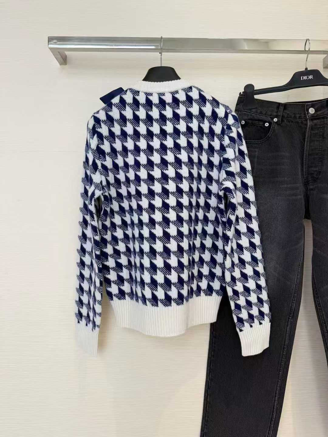CD Wool Jumpers