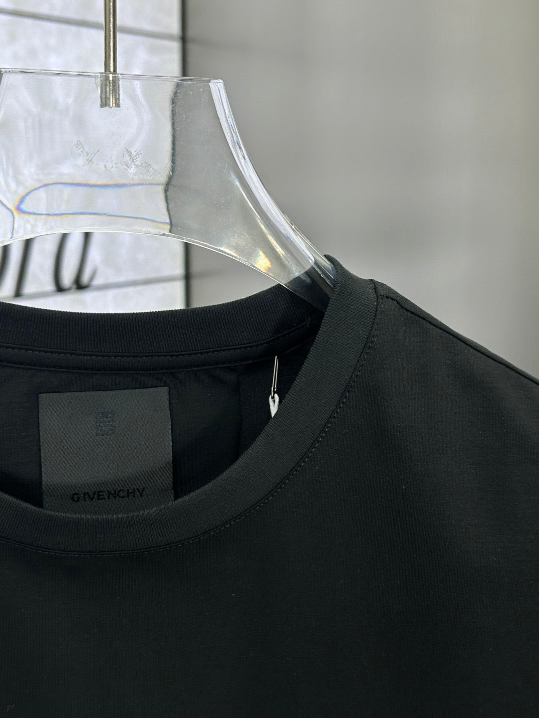 GVNCHY Black Tshirt New Season