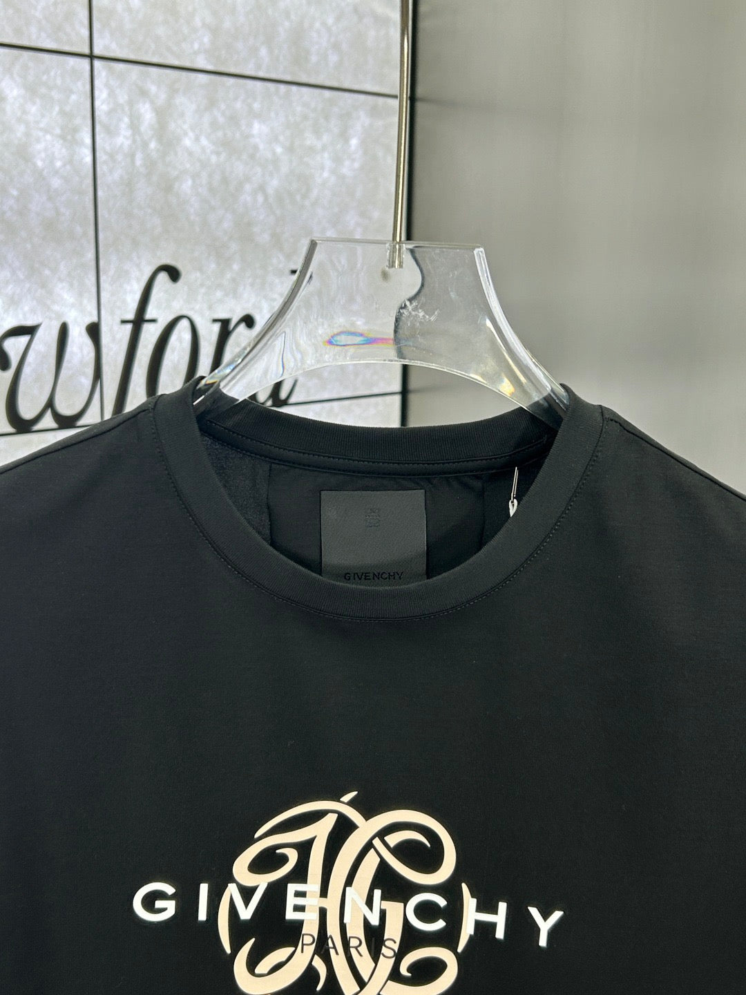GVNCHY Black Tshirt New Season