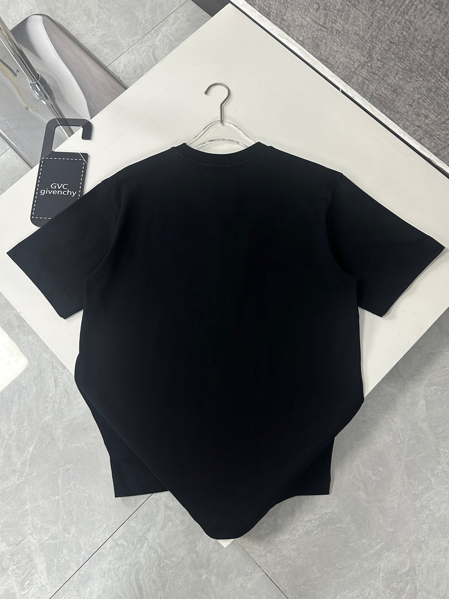 GVNCHY Black Tshirt New Season