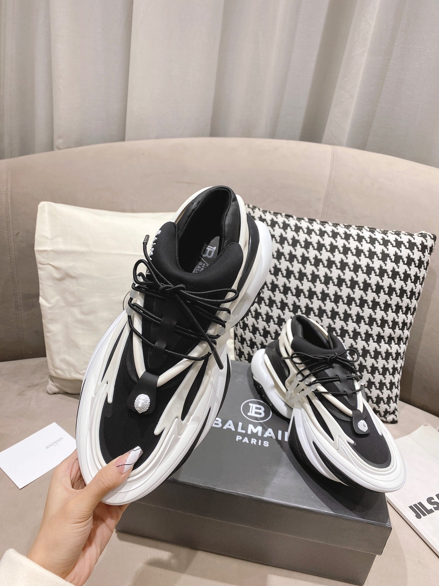 BLMN Shoes