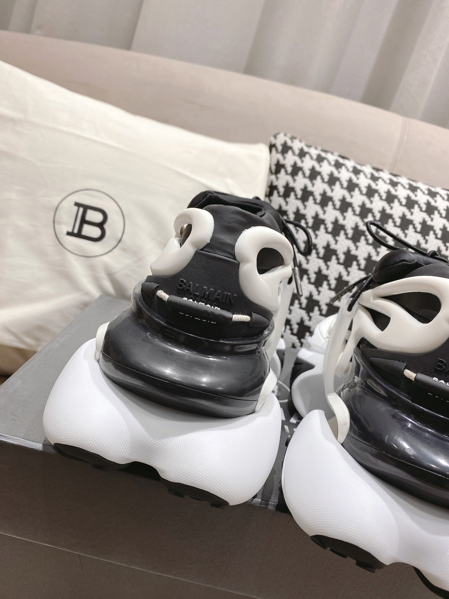 BLMN Shoes