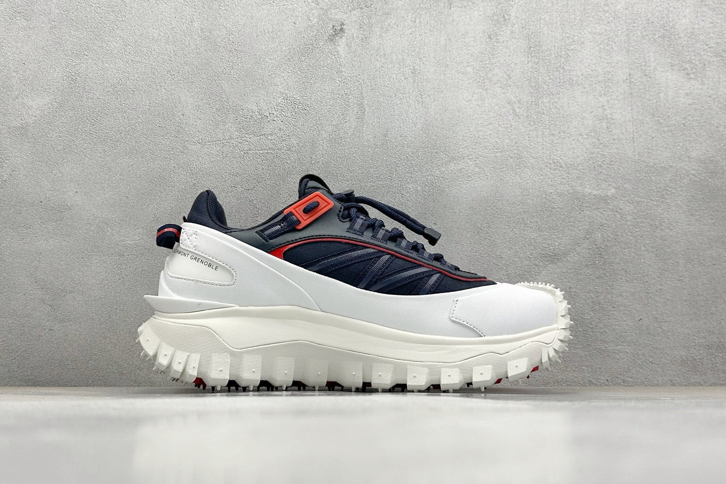 MNCL Shoes