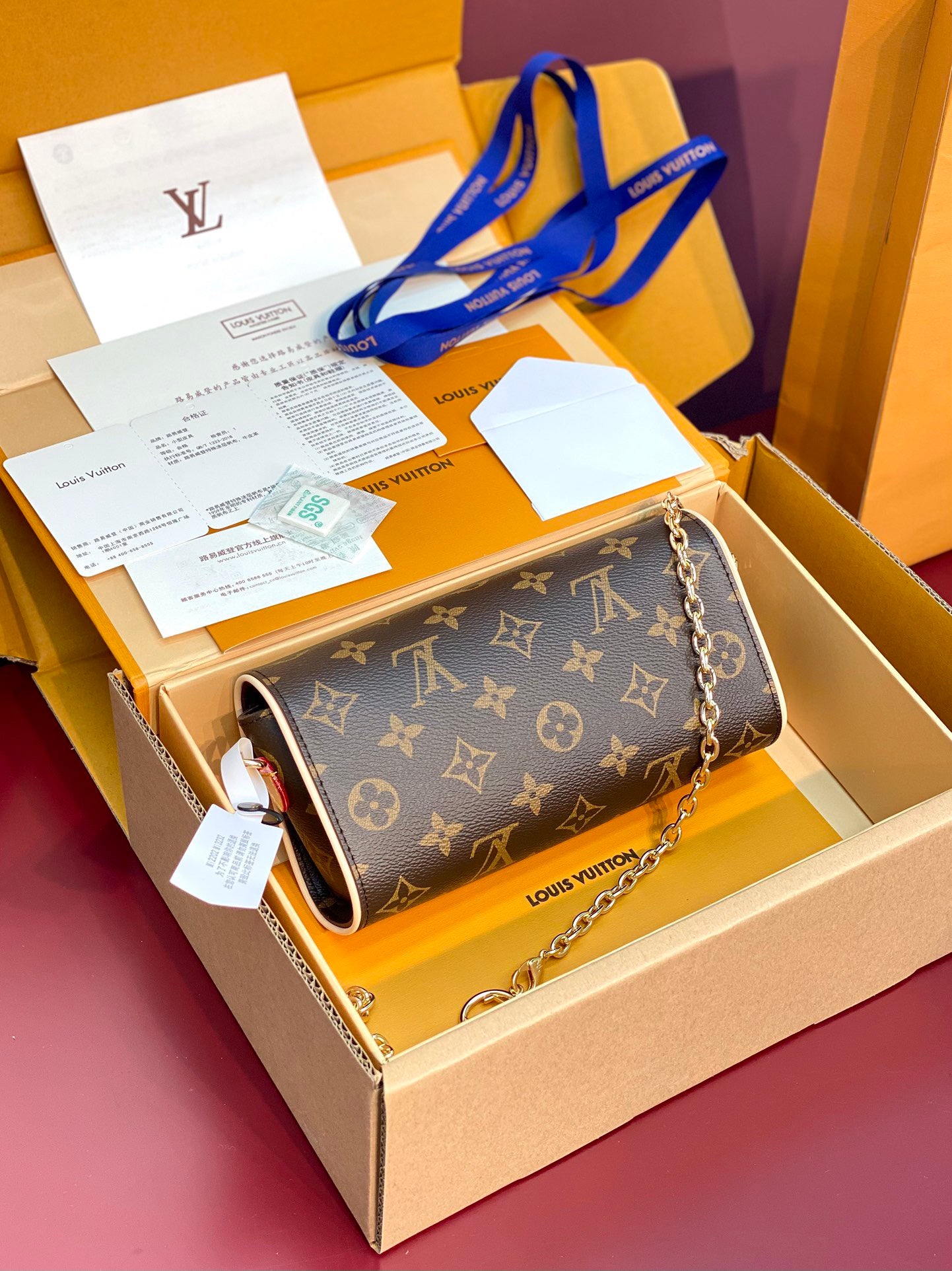 LV Pochette CLLE