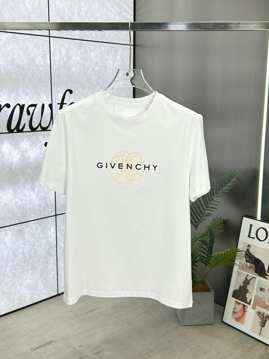 GVNCHY White Tshirt New Season