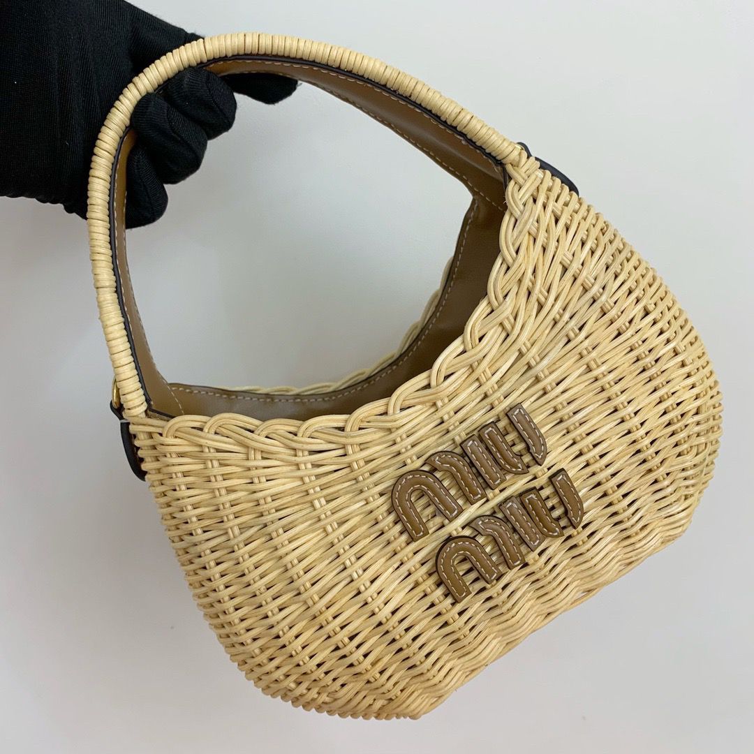 MUM Wicker Handbag 20*17*6 cm