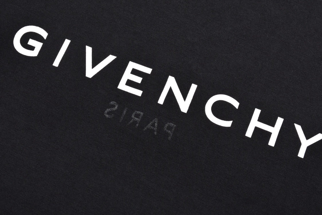GVNCHY Black Tshirt New Season