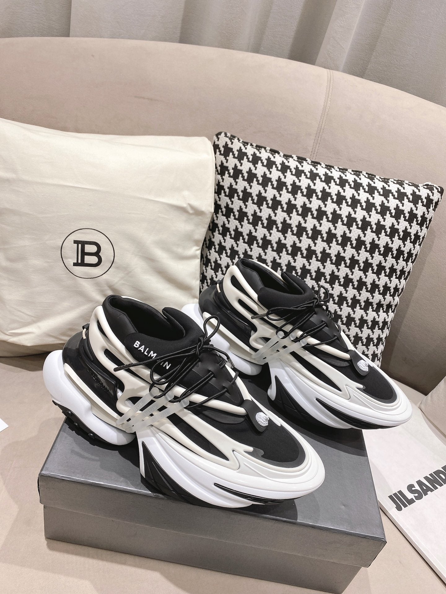 BLMN Shoes