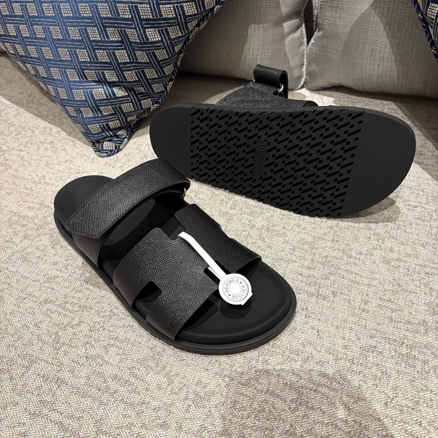HRMS Black Slippers