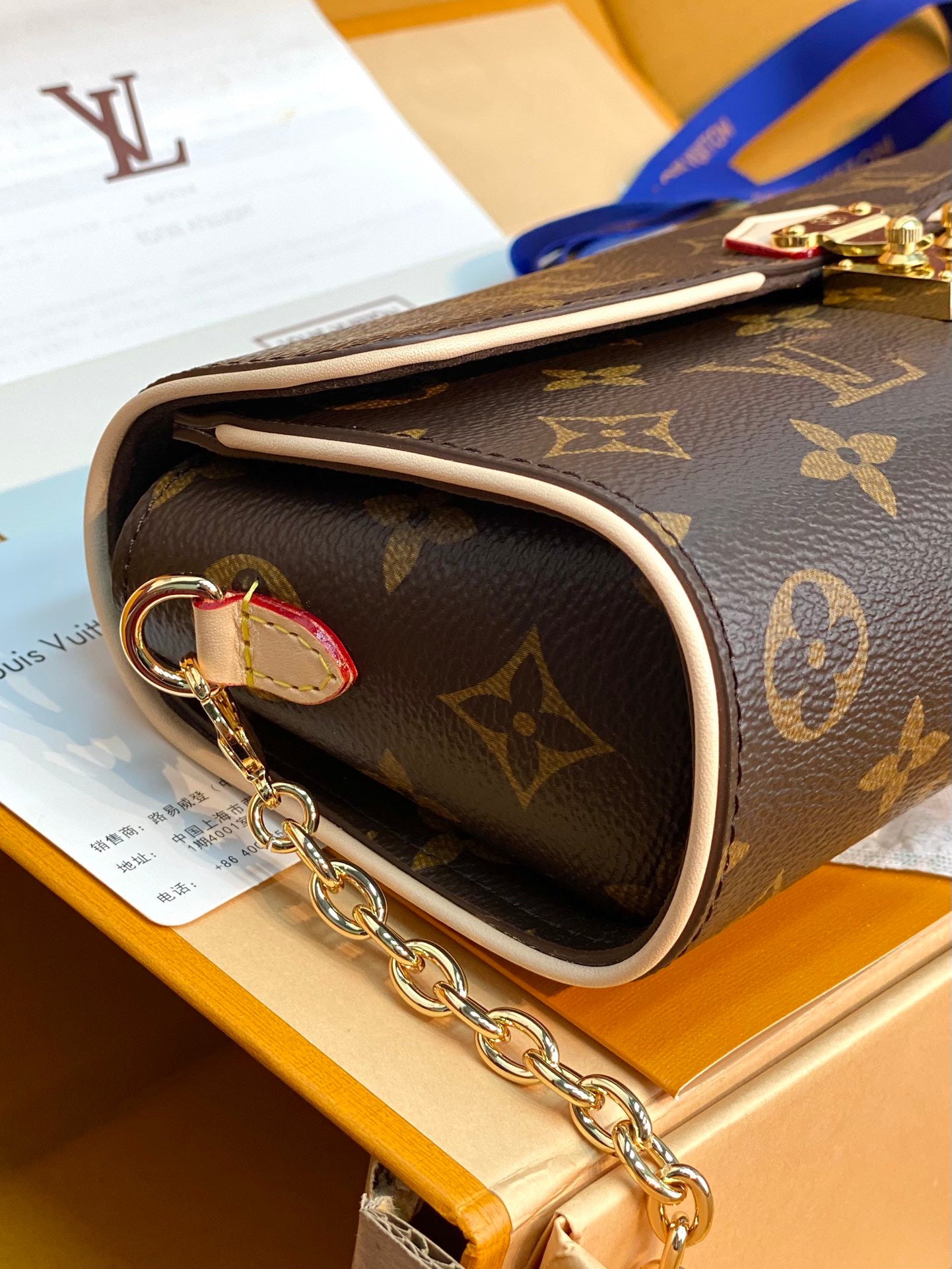 LV Pochette CLLE