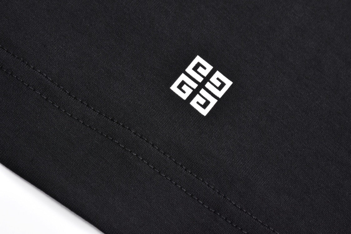 GVNCHY Black Tshirt New Season