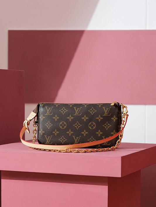 LV Pochette Accessoires