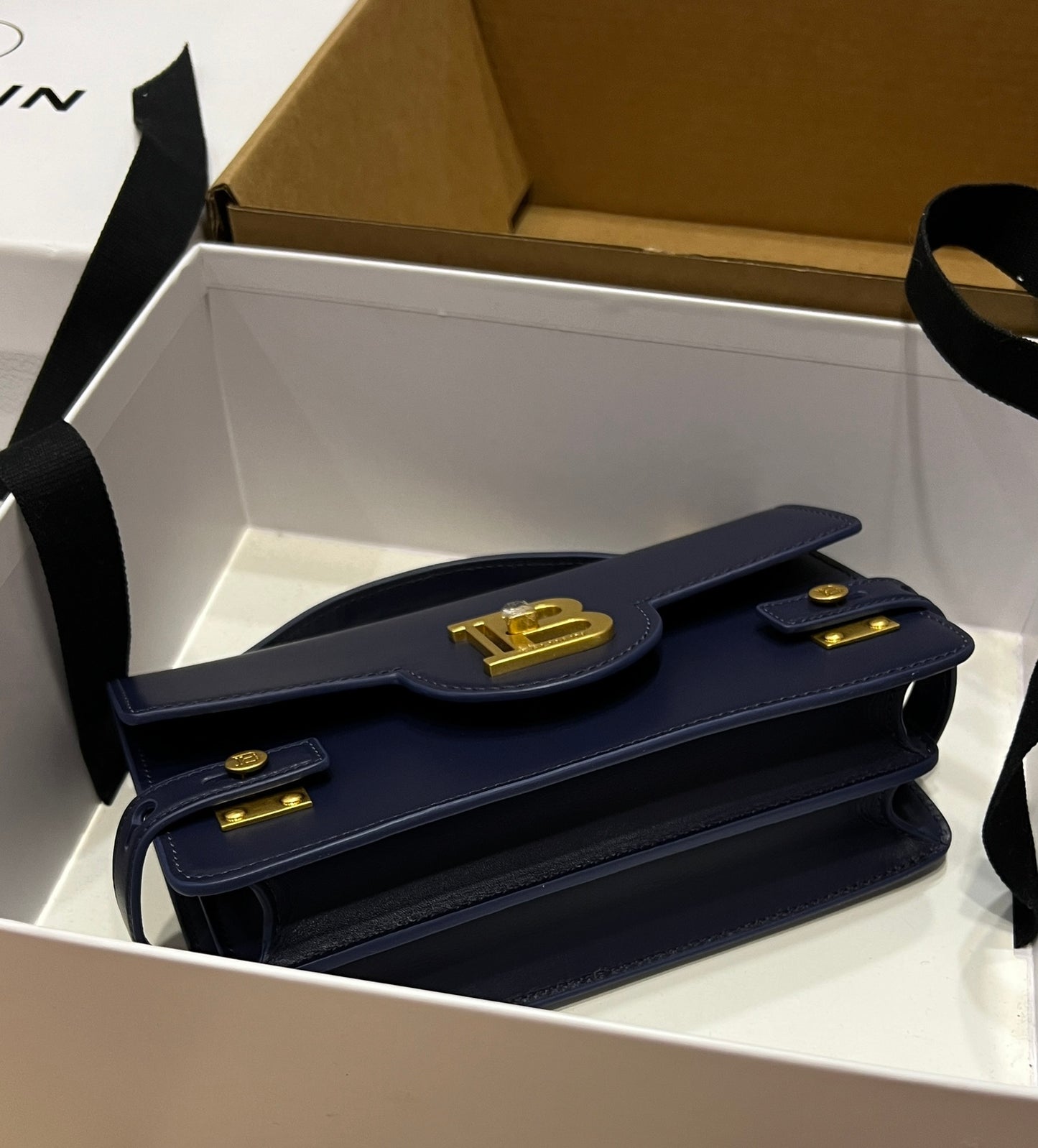 BLMN Dark Blue Handbag 23*14*8 cm
