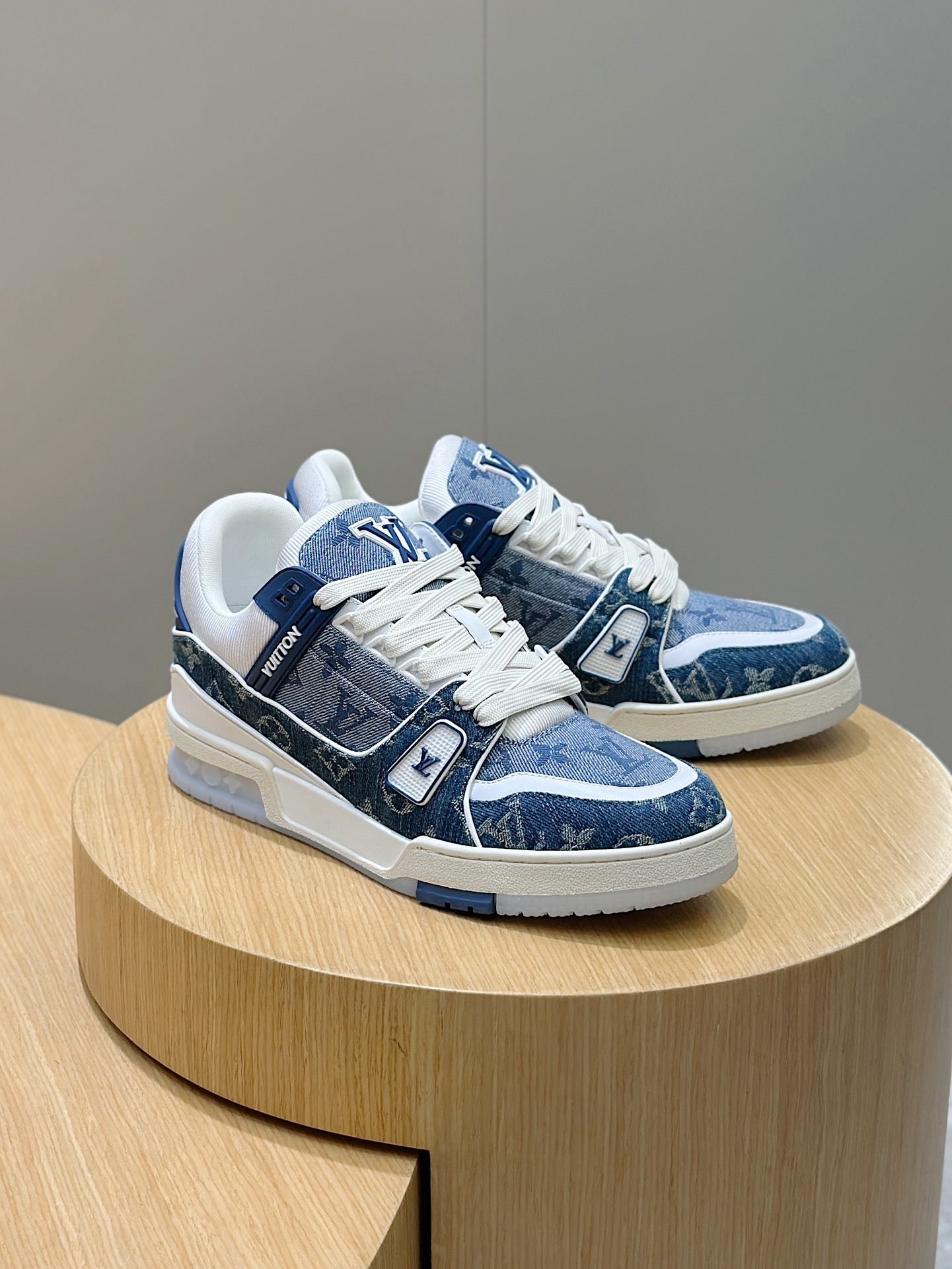 LV Shoes