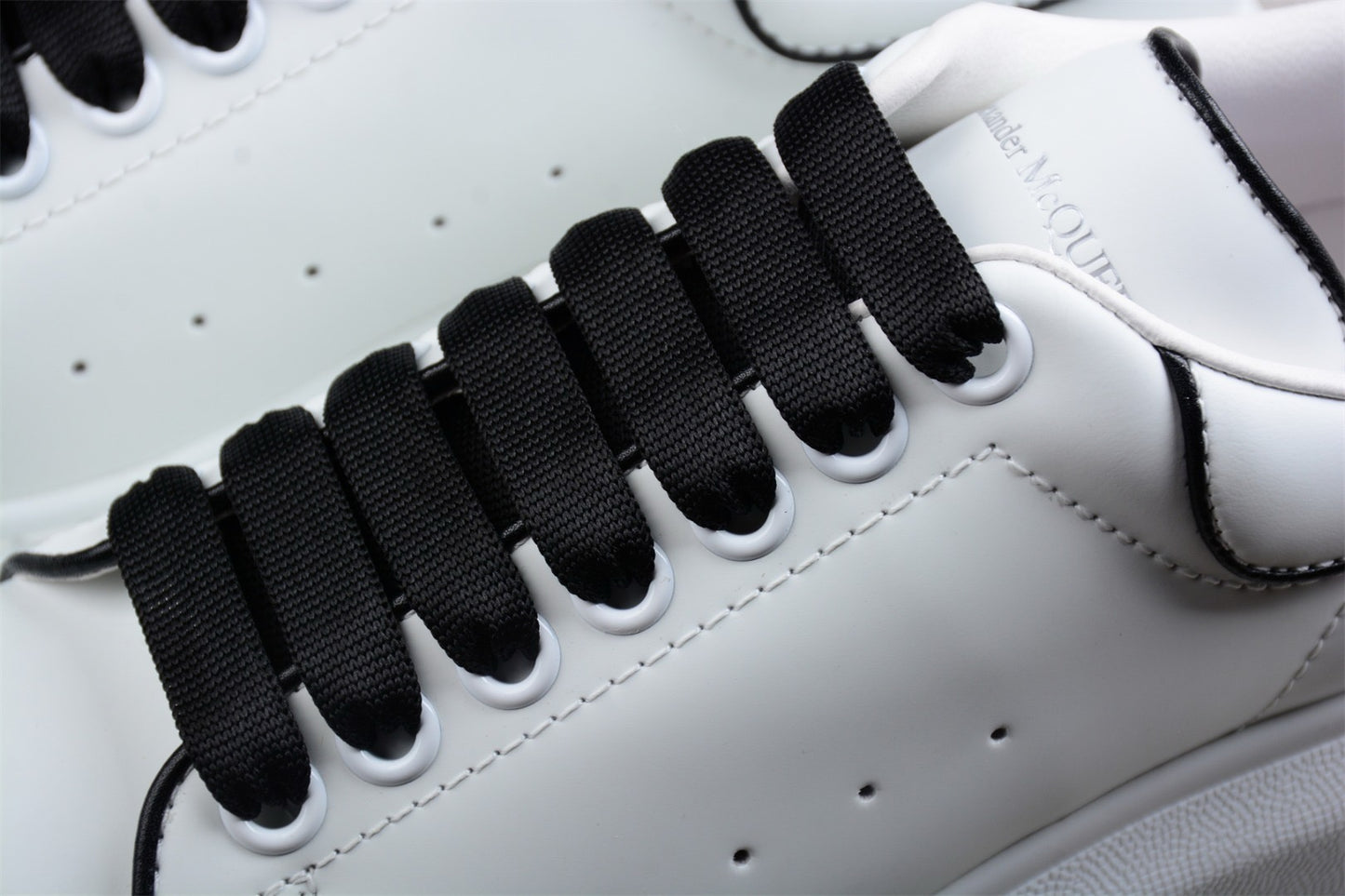 AMQ Shoe New Season